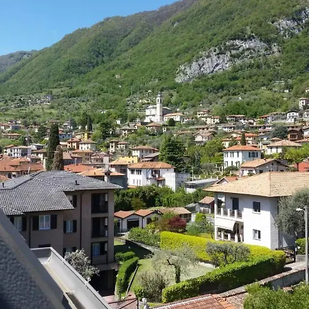 Lario فندق