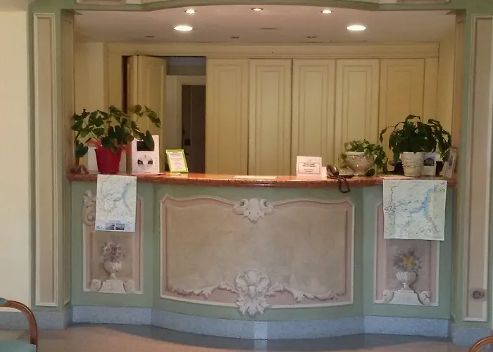 拉里奥酒店