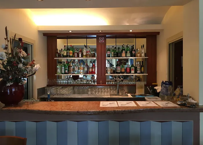 拉里奥酒店 3*