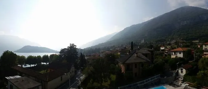 Otel Lario