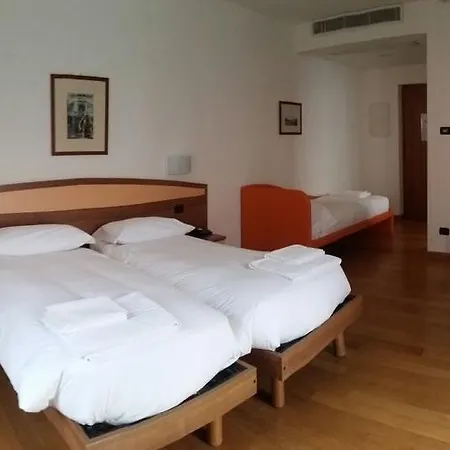Ξενοδοχείο Lario Mezzegra